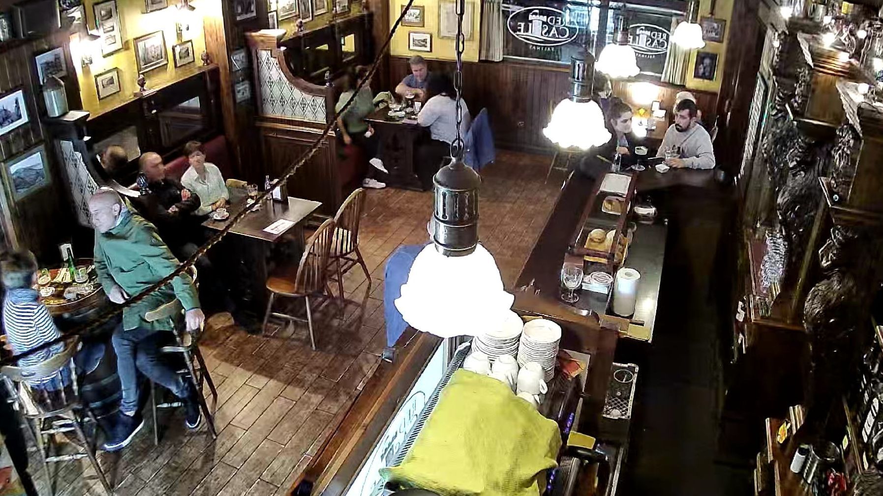 El bar 'Red Castle', uno de los escenarios del anuncio de la Lotería de Navidad 2022