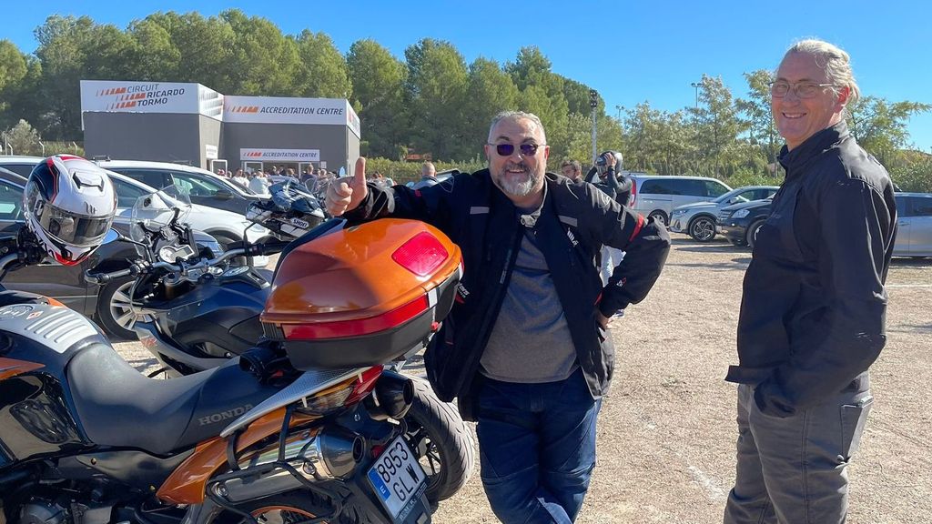 Moteros junto al Circuito Ricardo Tormo