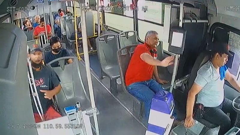 Un Conductor De Autobús Dormido Al Volante Provoca Un Accidente En México 6040