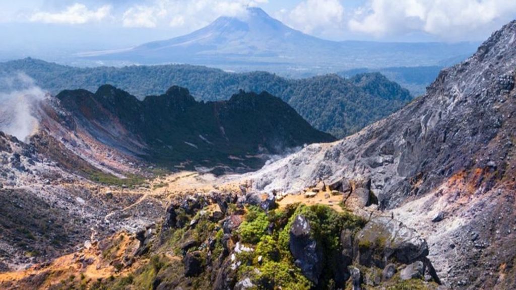UNA DE LAS MINAS A CIELO ABIERTO DE INDONESIA FOTO PT MINERALS INDONESIA