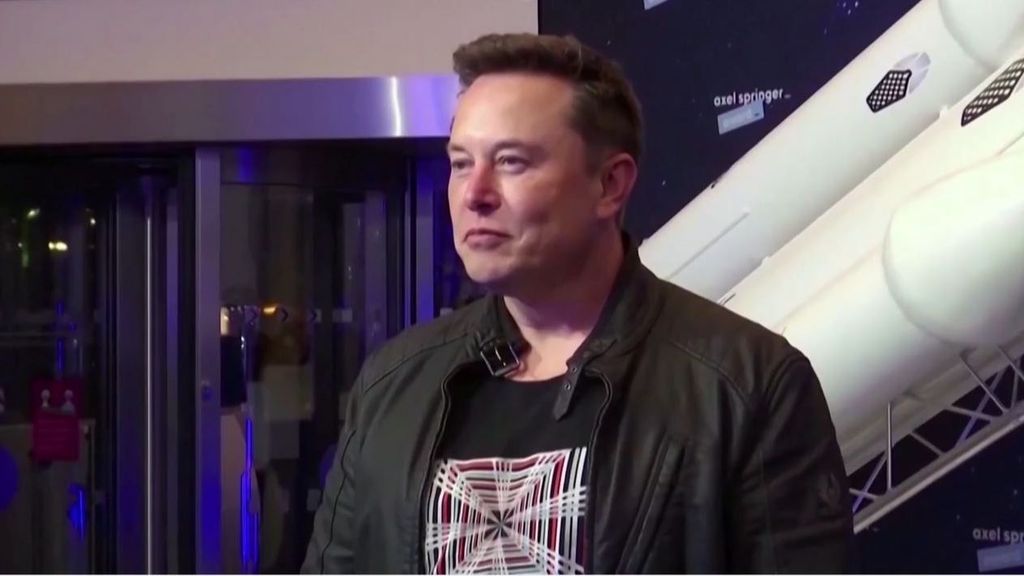 El magnate Elon Musk, nuevo dueño de Twitter, despide a la mitad de la plantilla