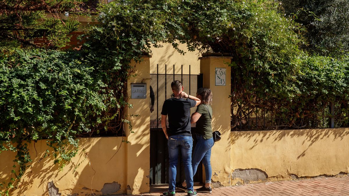 Domicilio familiar en la calle Federico Moreno Torroba de Jesús, el joven apuñalado hasta la muerte en Palomares del Río