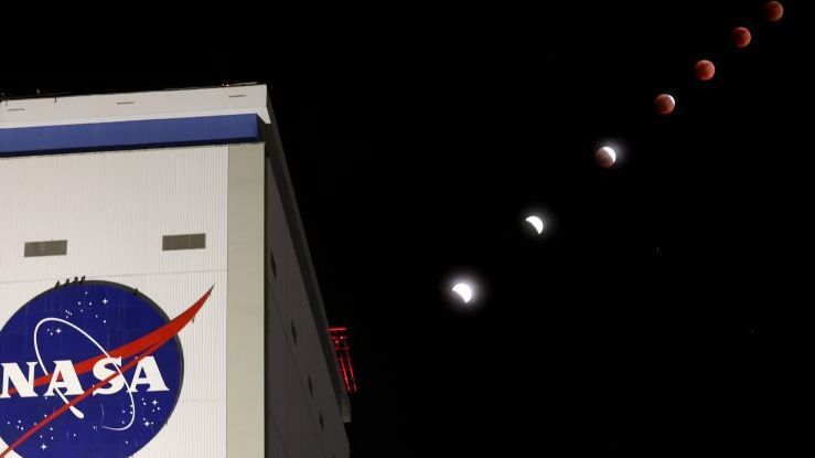 Eclipse lunar del 15 de mayo de 2022 desde las instalaciones de ensamblaje Michoud de la NASA