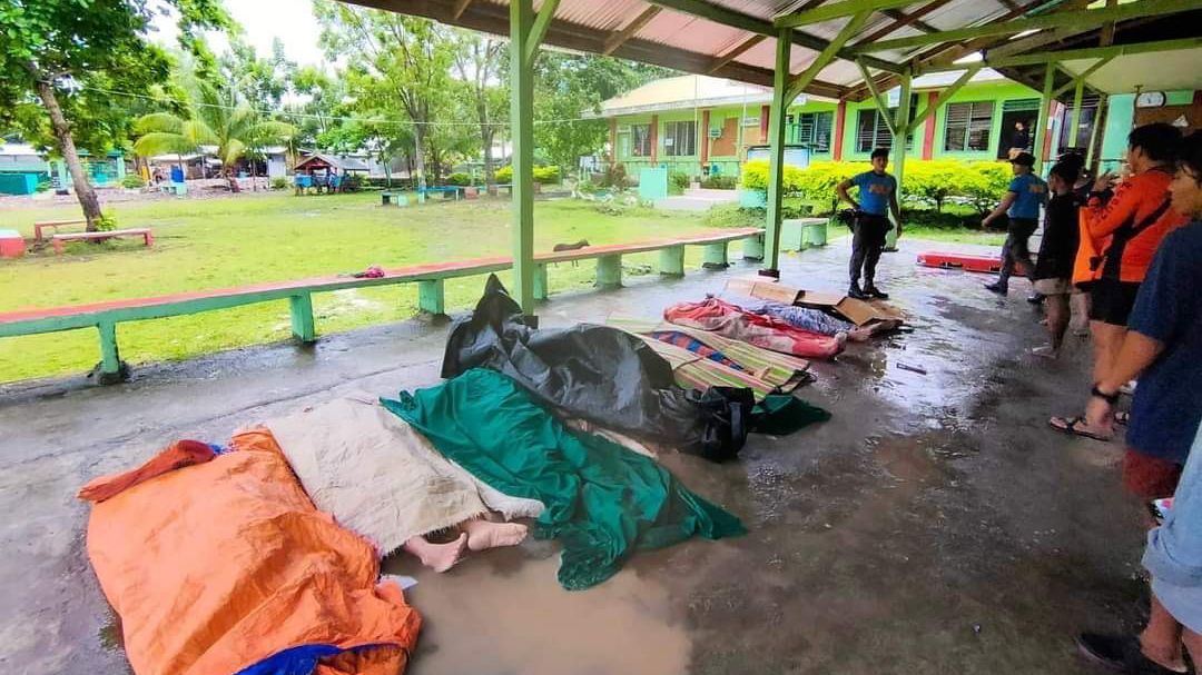La tormenta tropical 'Nalgae' deja 155 muertos en Filipinas