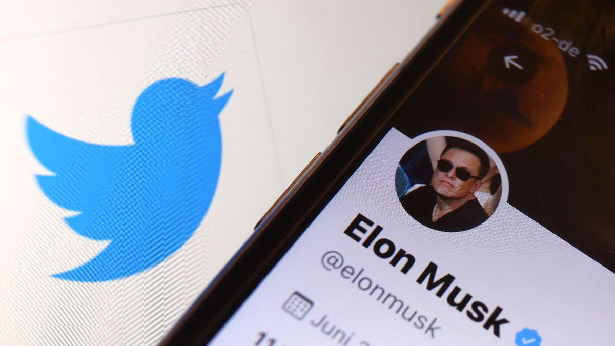 EuropaPress 4794194 filed 26 april 2022 bavaria kempten picture shows elon musk twitters acount EuropaPress 4794194 filed 26 april 2022 bavaria kempten picture shows elon musk twitters acount