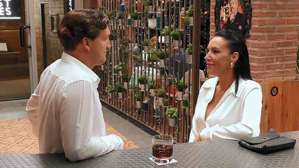 Mario y Raquel durante su cita en 'First Dates'