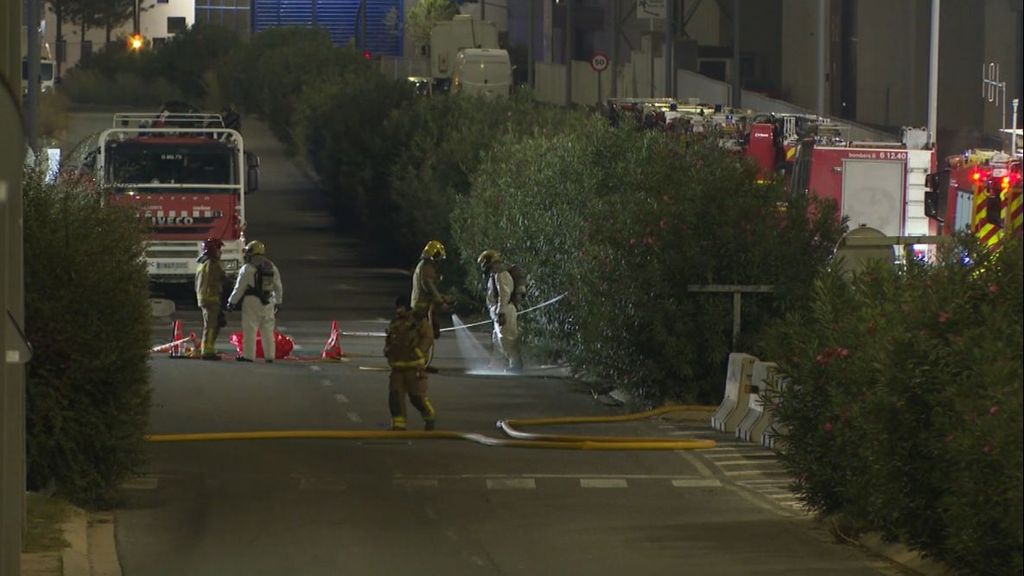 Qué provocó el incendio en la planta de azufre de Constantí: se mantiene la prealerta por azufre