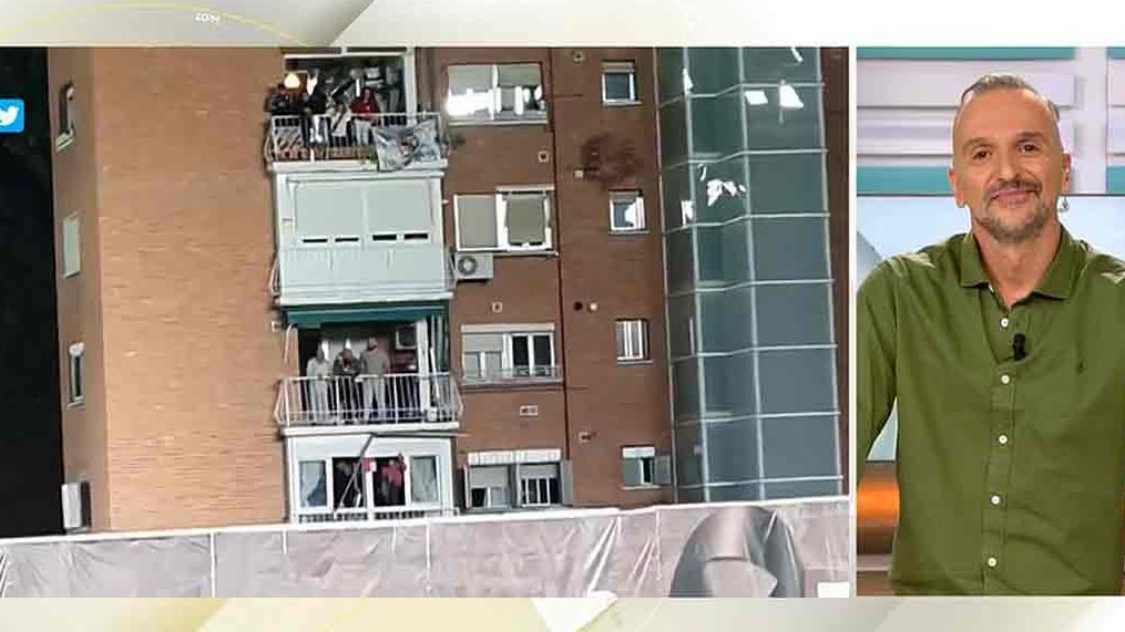 Venden en internet el balón que se coló en un balcón durante el Rayo Vallecano Real Madrid Venden en internet el balón que se coló en un balcón durante el Rayo Vallecano Real Madrid