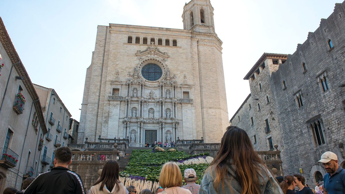 La catedral de Girona durante el Festival Temps de Flors, en mayo La catedral de Girona durante el Festival Temps de Flors, en mayo