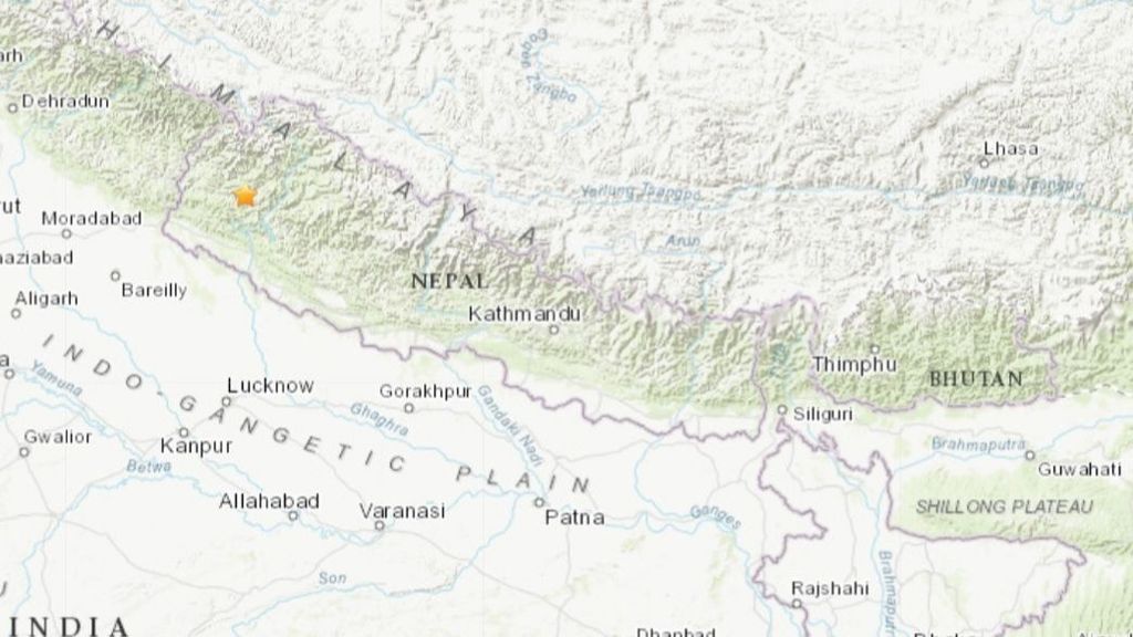 Un fuerte terremoto deja al menos seis muertos en Nepal