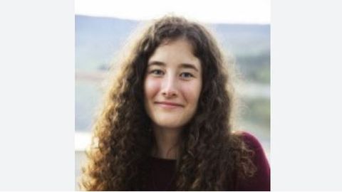 ana-baneira-la-activista-espanola-de-24-anos-detenida-en-iran_1ecd.jpg?w=480