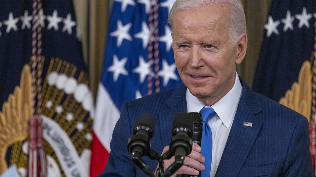 Joe Biden resiste en las elecciones de mitad de mandato: frena la ola gigante de republicanos en la Cámara de Representantes