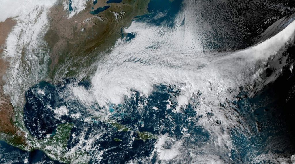 Órdenes de evacuación Florida ante la llegada del huracán Nicole: alerta por inundaciones y marejada ciclónica