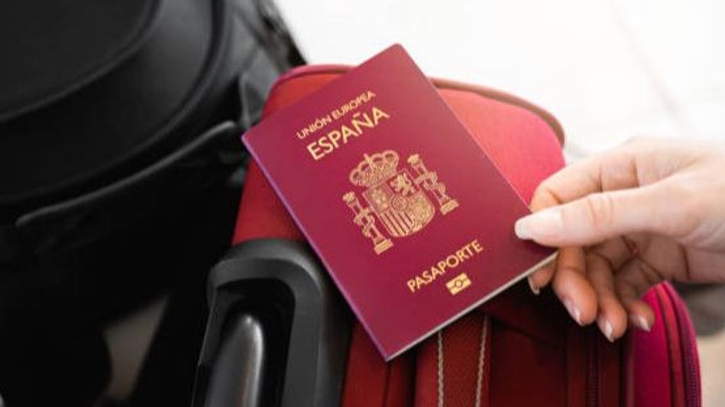 Pasaporte de emergencia español.