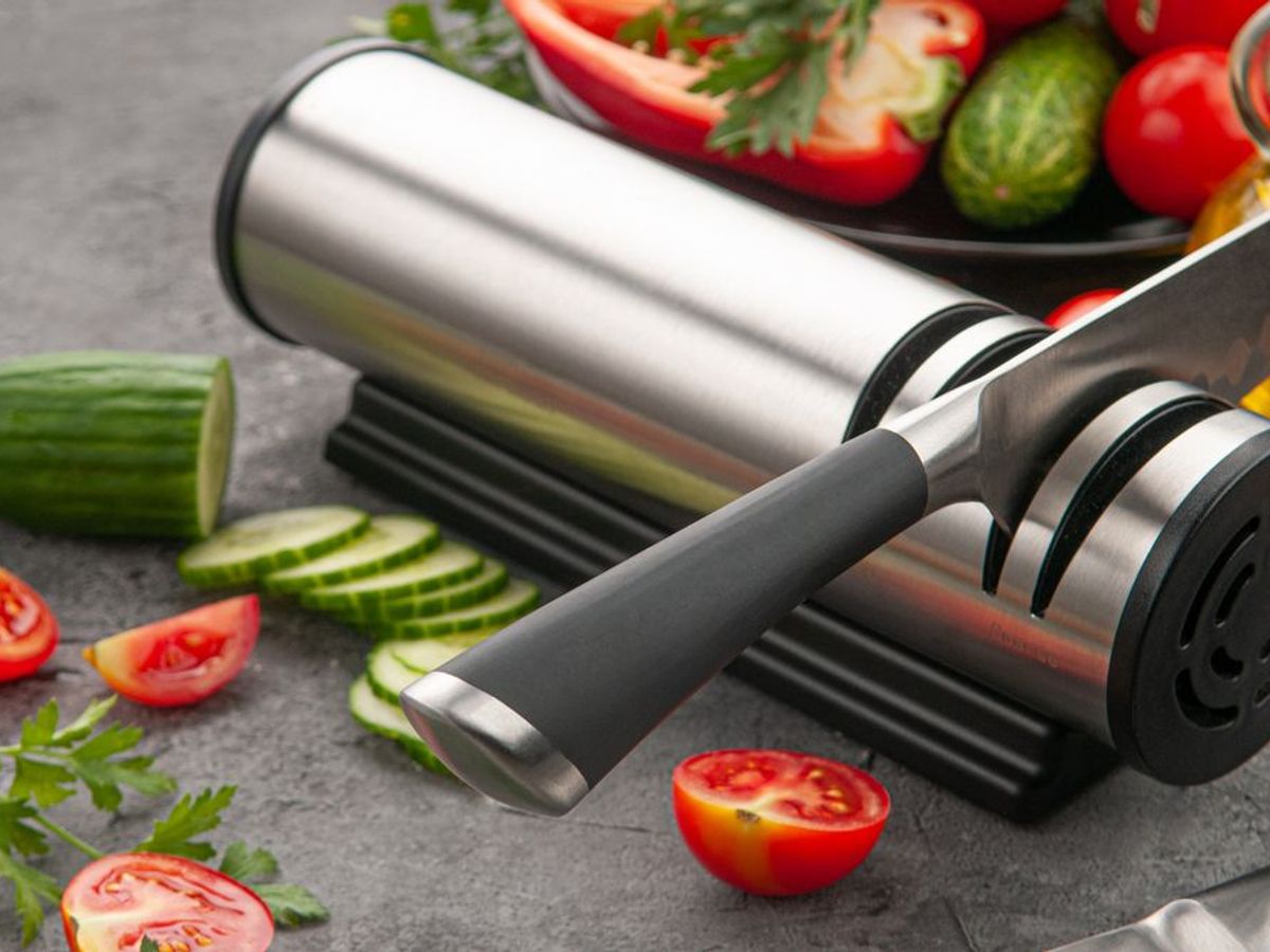 Afiladores de cuchillos eléctricos para tener tus herramientas de cocina  listas para usar - Telecinco