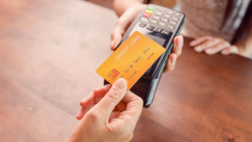 El sistema que ha adoptado un restaurante de Barcelona para que sus clientes puedan dejar propina con la tarjeta de crédito