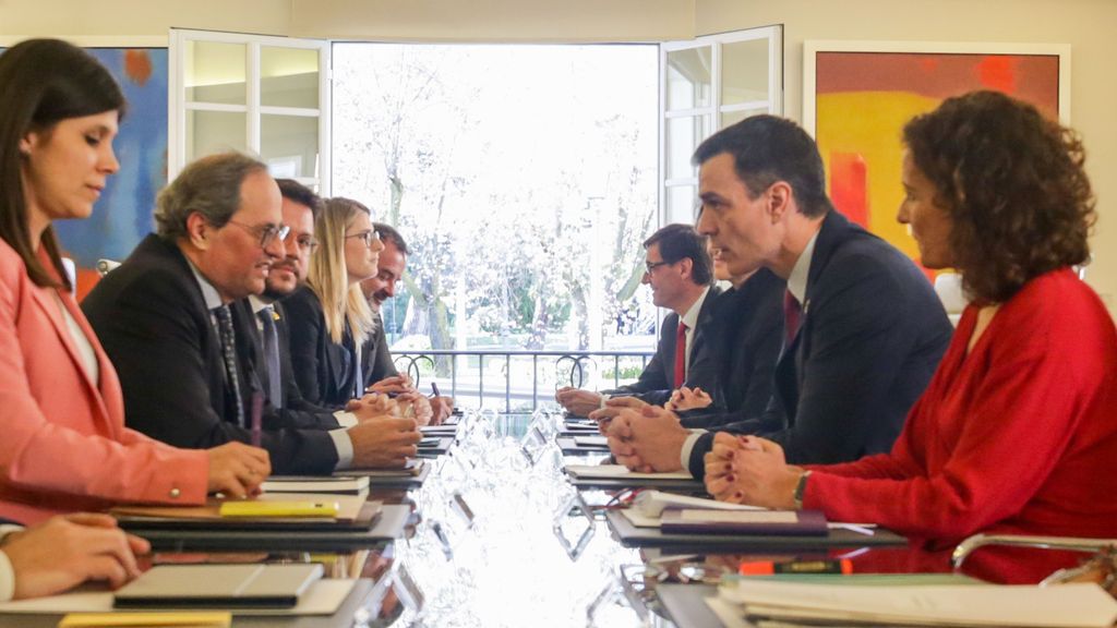 Primera mesa de diálogo encabezada por Pedro Sánchez y Quim Torra en febrero de 2020