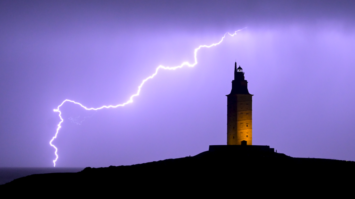 Un pasillo de borrascas dejará lluvias en toda España Un pasillo de borrascas dejará lluvias en toda España
