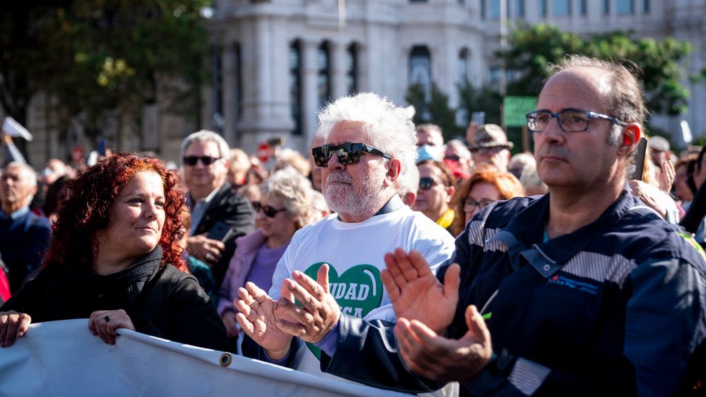 El director de cine Pedro Almodovar en la manifestación