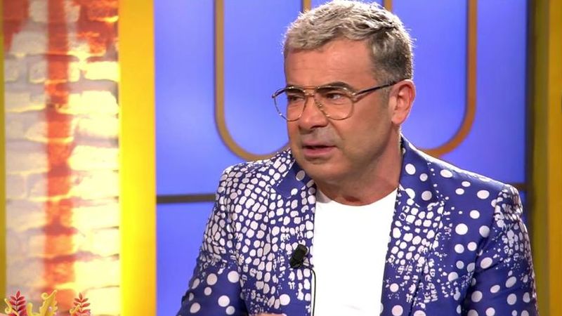 Jorge Javier Vázquez Recibe Un Mensaje De Mila Ximénez Desde El Más Allá Telecinco 2979