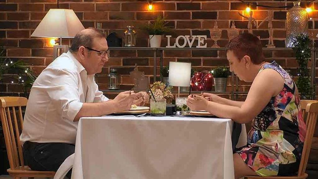 José y Mercedes durante su cita en 'First Dates'