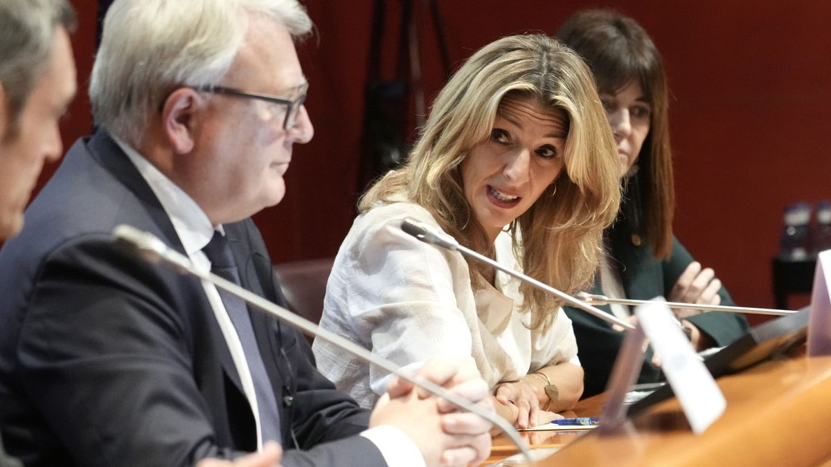 La vicepresidenta segunda y ministra de Trabajo, Yolanda Díaz, con la vicelehendakari y consejera de TRabajo y Empleo,Yolanda Me4ndia, y el comisario europeo para el Empleo,Nicolas Schmit La vicepresidenta segunda y ministra de Trabajo, Yolanda Díaz, con la vicelehendakari y consejera de TRabajo y Empleo,Yolanda Me4ndia, y el comisario europeo para el Empleo,Nicolas Schmit