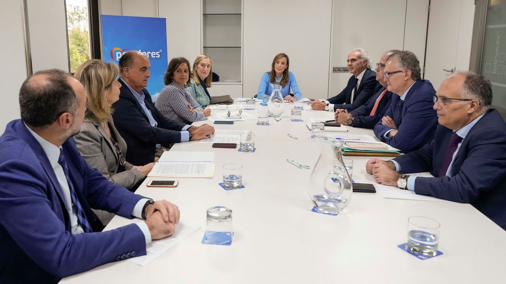 La vicesecretaria de Políticas Sociales, Carmen Navarro, reunió ayer a los consejeros de Sanidad del PP