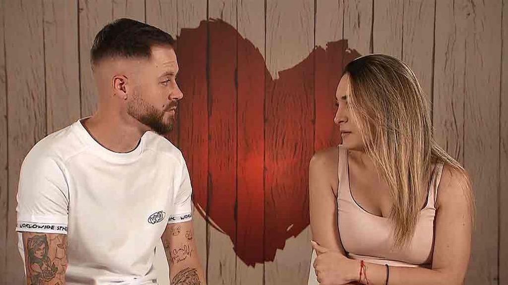 Bárbara y Daniel durante su cita en 'First Dates'