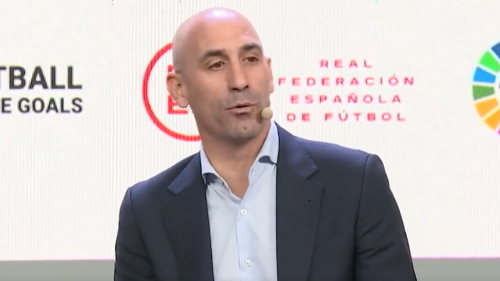 Rubiales defiende la celebración del Mundial en Qatar: "Podemos colaborar con estos países beneficiándonos"