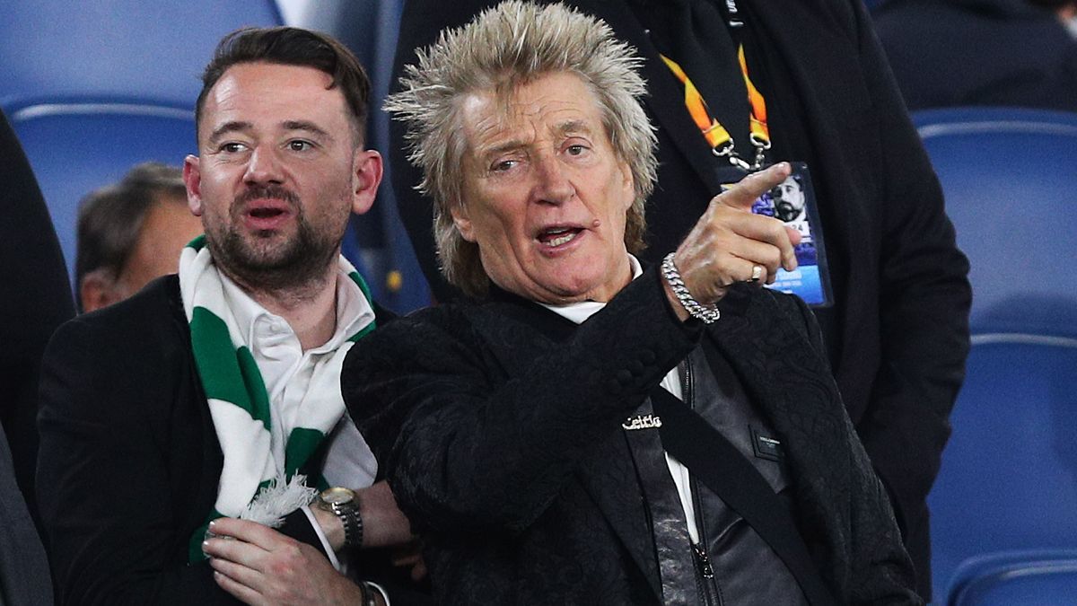 Rod Stewart watches the match during the UEFA Europa League, Group E football match between SS Lazio and Celtic FC on November 7, 2019 at Stadio Olimpico in Rome, Italy - Photo Federico Proietti / DPPI