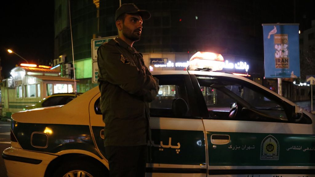 Agente de policia en Teheran