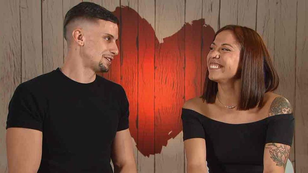 Daiana y Kevin durante su cita en 'First Dates'