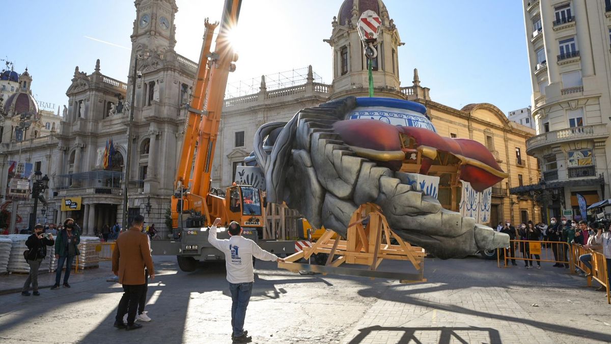 La profesión de artista fallero se equiparará a la de pintor, escultor o ceramista La profesión de artista fallero se equiparará a la de pintor, escultor o ceramista