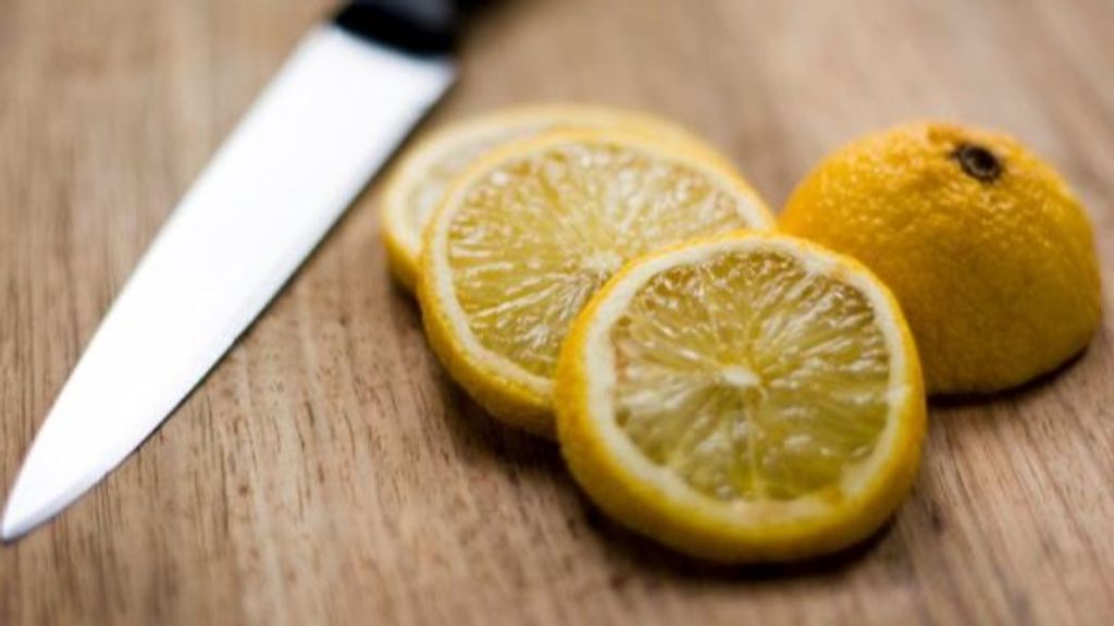 El limón será un buen aliado para que desaparezcan las manchas.