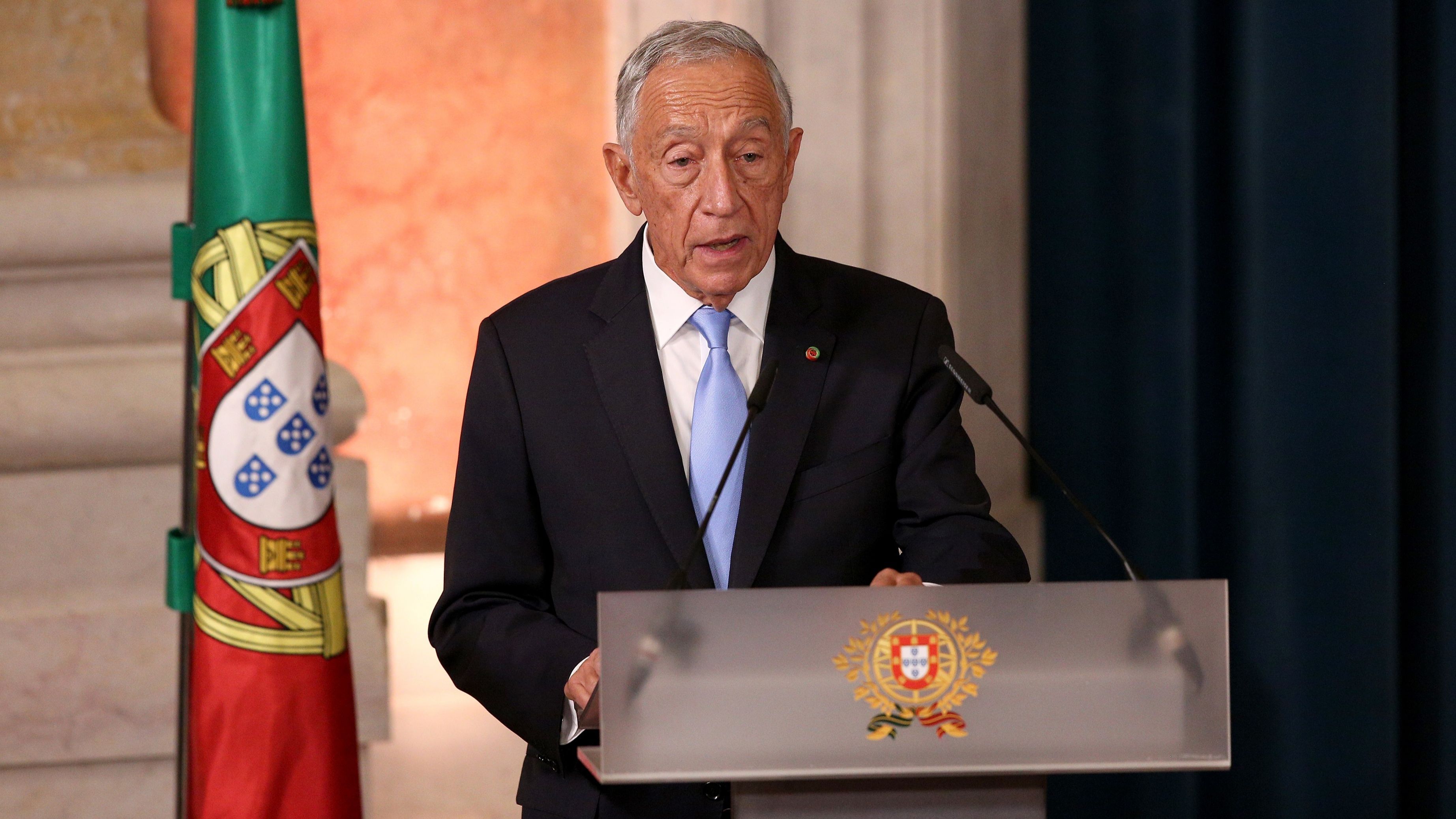 Polêmica sobre a presença do Presidente de Portugal na primeira partida de sua seleção no Catar- NIUS