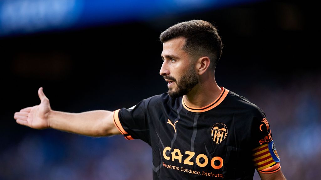 El capitán del Valencia, José Gayà