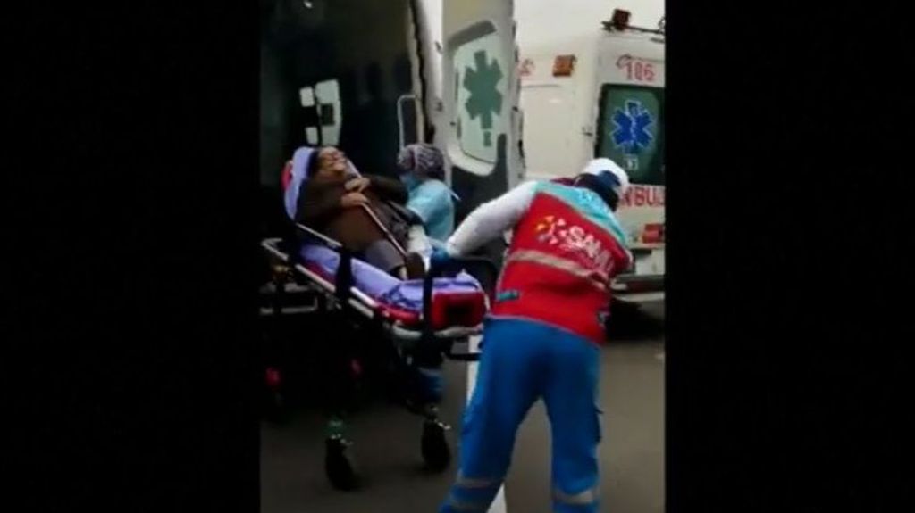 Dos muertos al chocar un avión contra un camión de bomberos en el aeropuerto de Lima