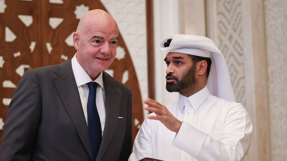 Hassan Al Thawadi y Gianni Infantino Hassan Al Thawadi y Gianni Infantino