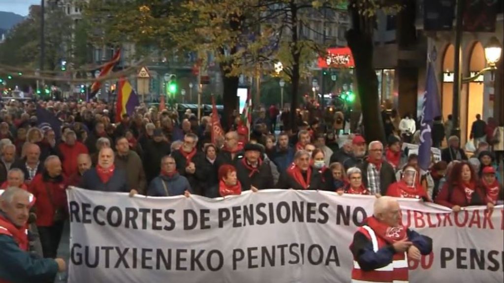 Más de 10.000 personas se manifiestan en Bilbao contra el empobrecimiento