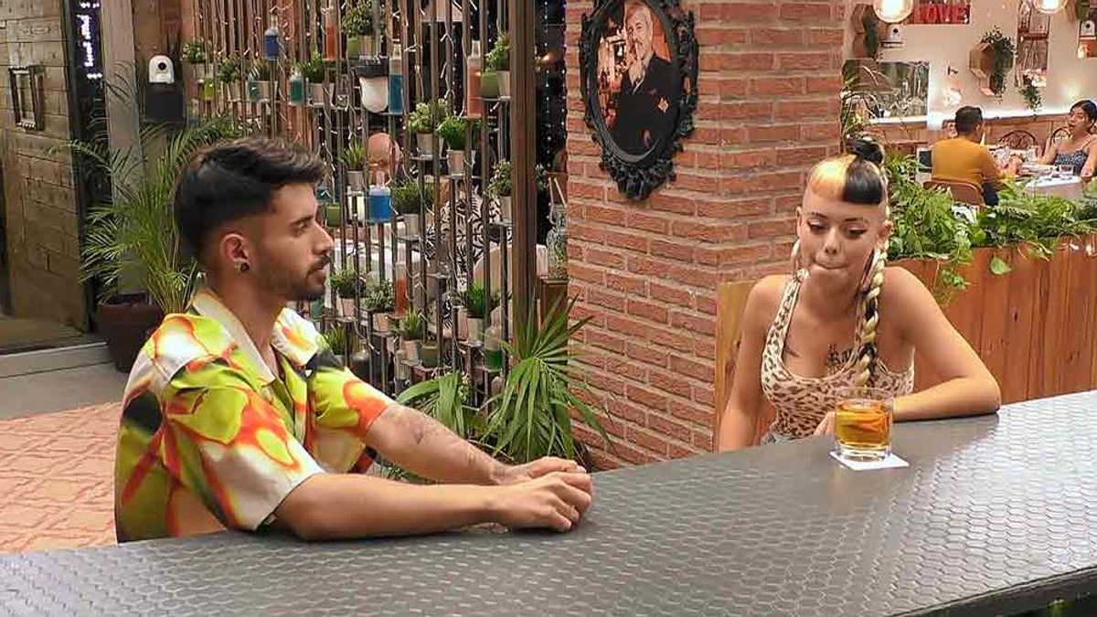 Kevin quiere salir corriendo al ver a su cita en ‘First Dates’: “Tierra, trágame”