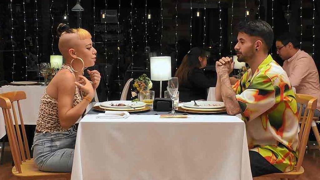 Kevin quiere salir corriendo al ver a su cita en ‘First Dates’: “Tierra, trágame”