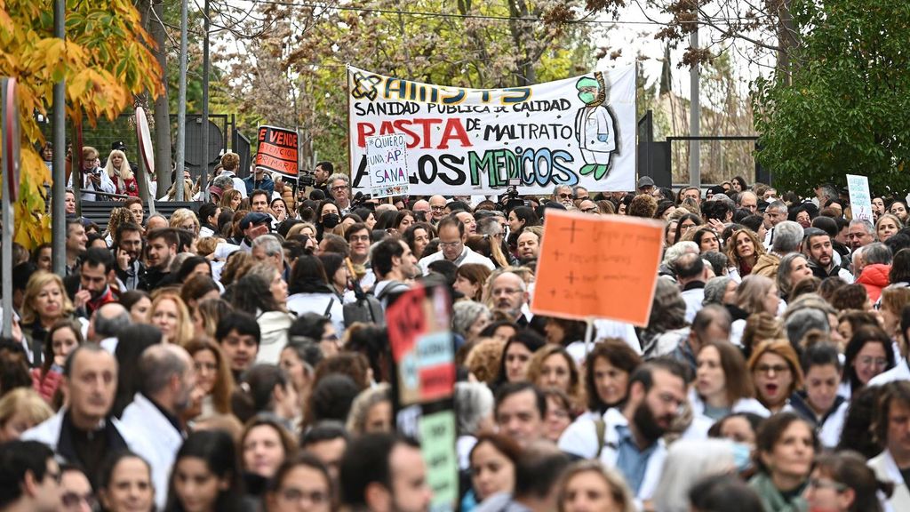 Los médicos de Madrid en huelga: “Agradecemos el esfuerzo negociador pero no es suficiente”