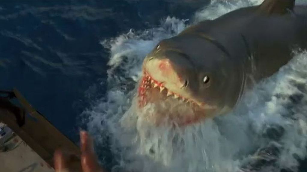 Un mediodía bestial: 'Piraña 3D', 'Jaws 3D' y 'Tiburón, la venganza'