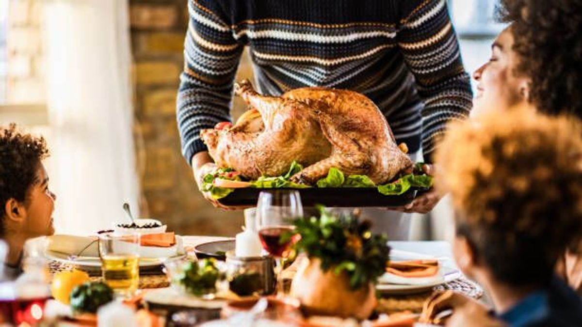 Acción de Gracias se celebra, cada año, el último jueves del mes de noviembre Acción de Gracias se celebra, cada año, el último jueves del mes de noviembre