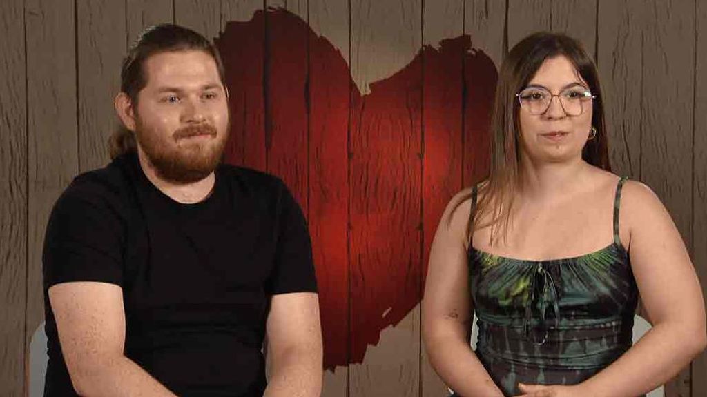 Jesús y Ainhoa durante su cita en 'First Dates'