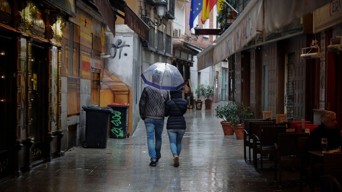Los frentes atlánticos apuntan a la Península: ¿Hasta cuándo habrá lluvia en España?