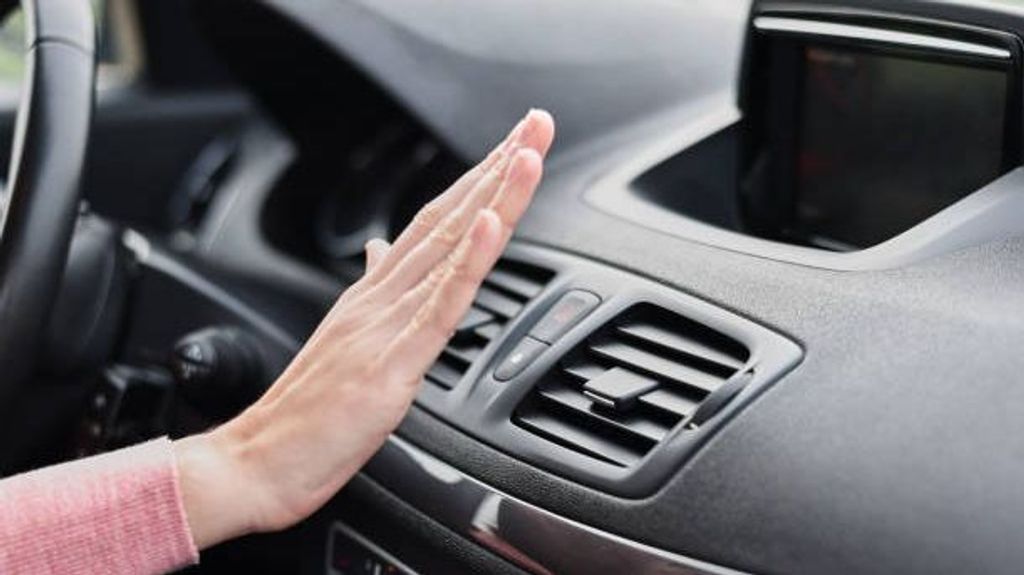 Una temperatura correcta a la hora de circular con el coche puede influir directamente en la conducción