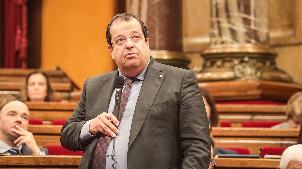 El conseller de Interior, Joan Ignasi Elena, ante el pleno a 24 de noviembre de 2022 El conseller de Interior, Joan Ignasi Elena, ante el pleno a 24 de noviembre de 2022