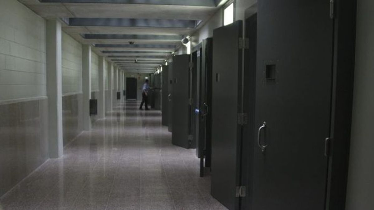 Pasillo del centro penitenciario Puig de les Basses