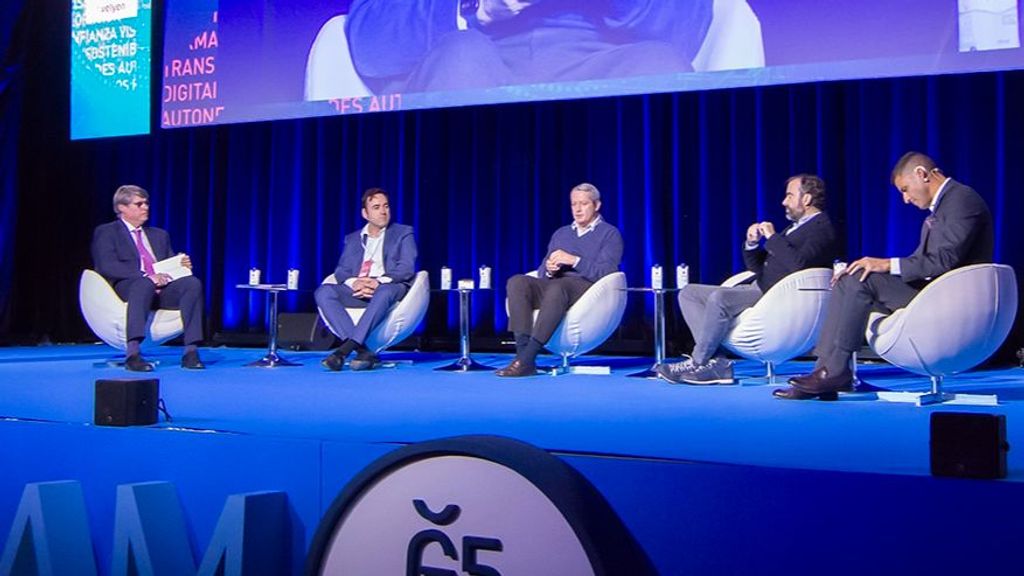 Participantes en la mesa redonda